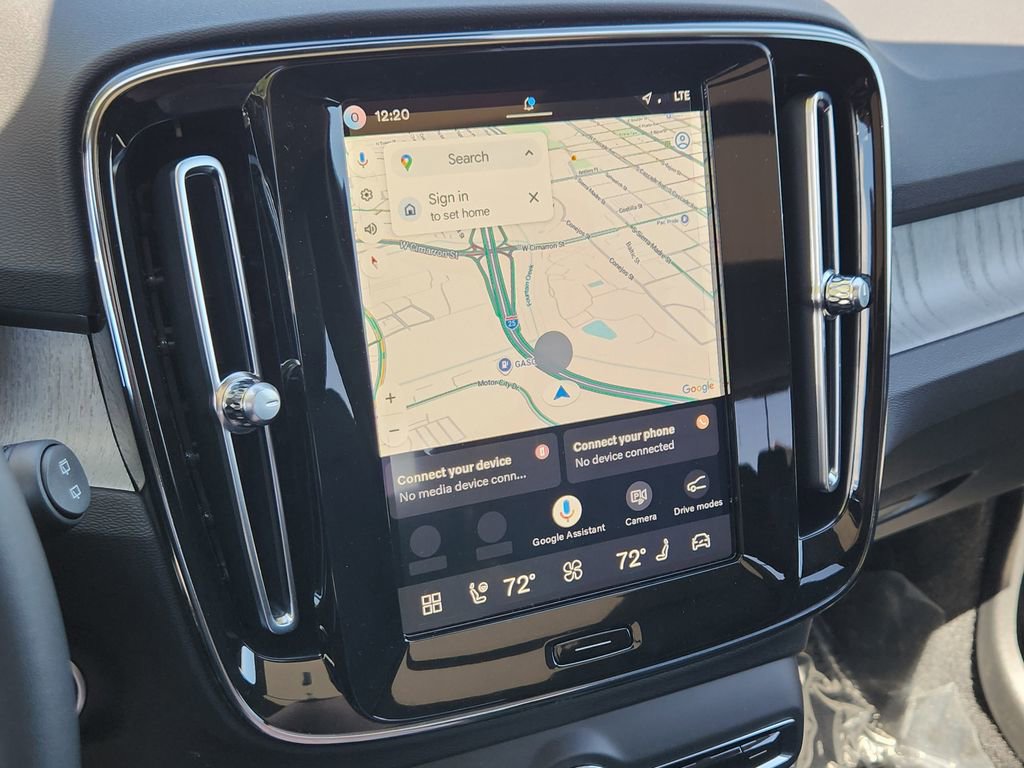 New 2026 Volvo XC40 B5 Core w/ Climate Package image 8