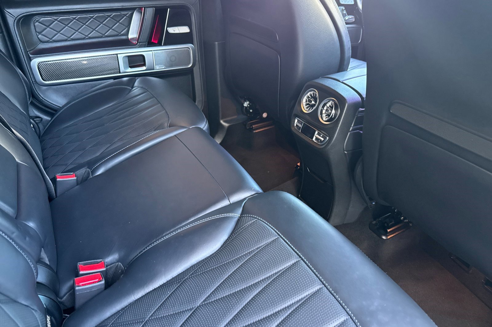 Used 2024 Mercedes-Benz G 63 AMG 4MATIC image 32