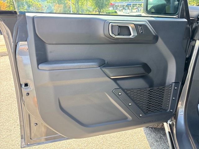 Used 2025 Ford Bronco Badlands image 21