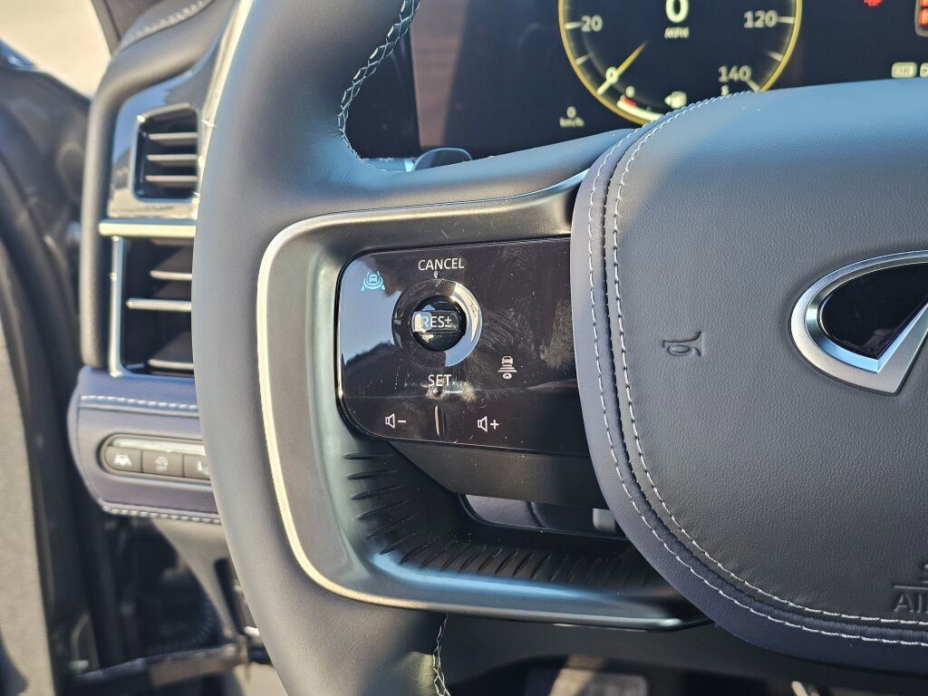 New 2026 INFINITI QX80 4WD image 32