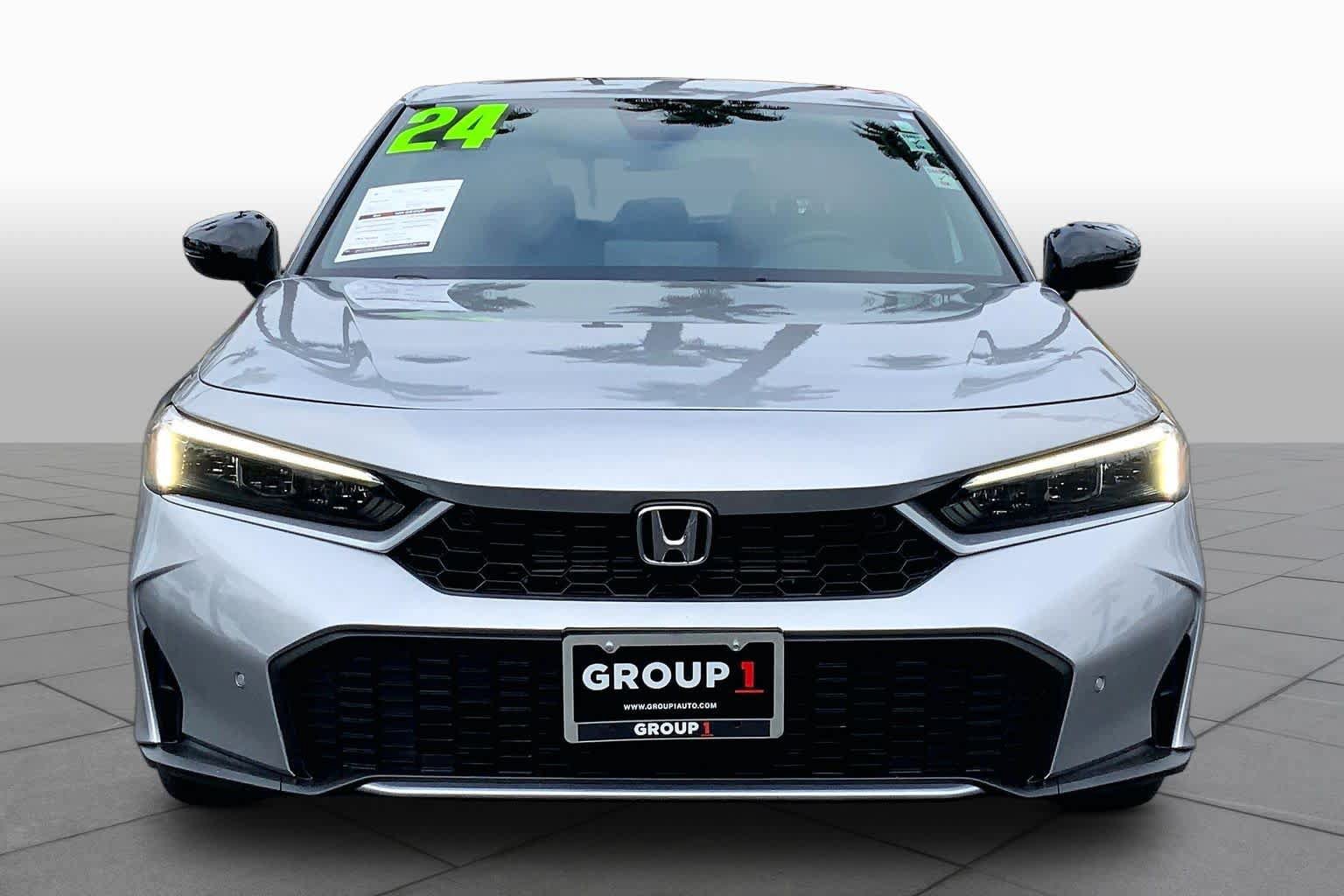 Used 2025 Honda Civic Sport Touring image 3