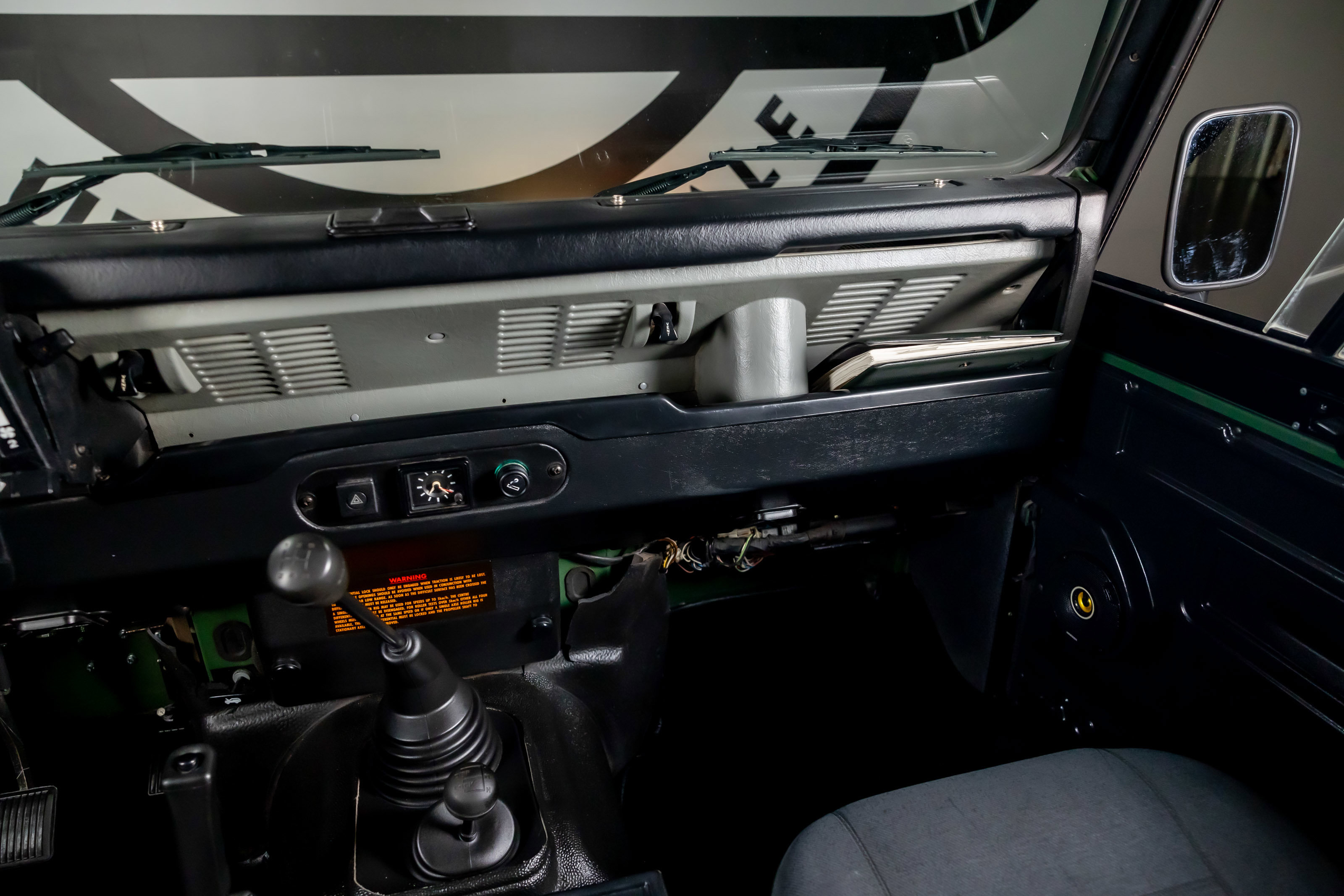 Used 1994 Land Rover Defender 90 AWD/4WD image 7