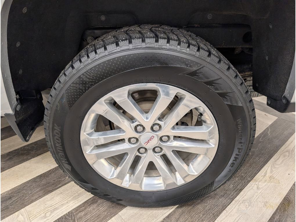 Used 2018 GMC Canyon SLT w/ Driver Alert Package image 18