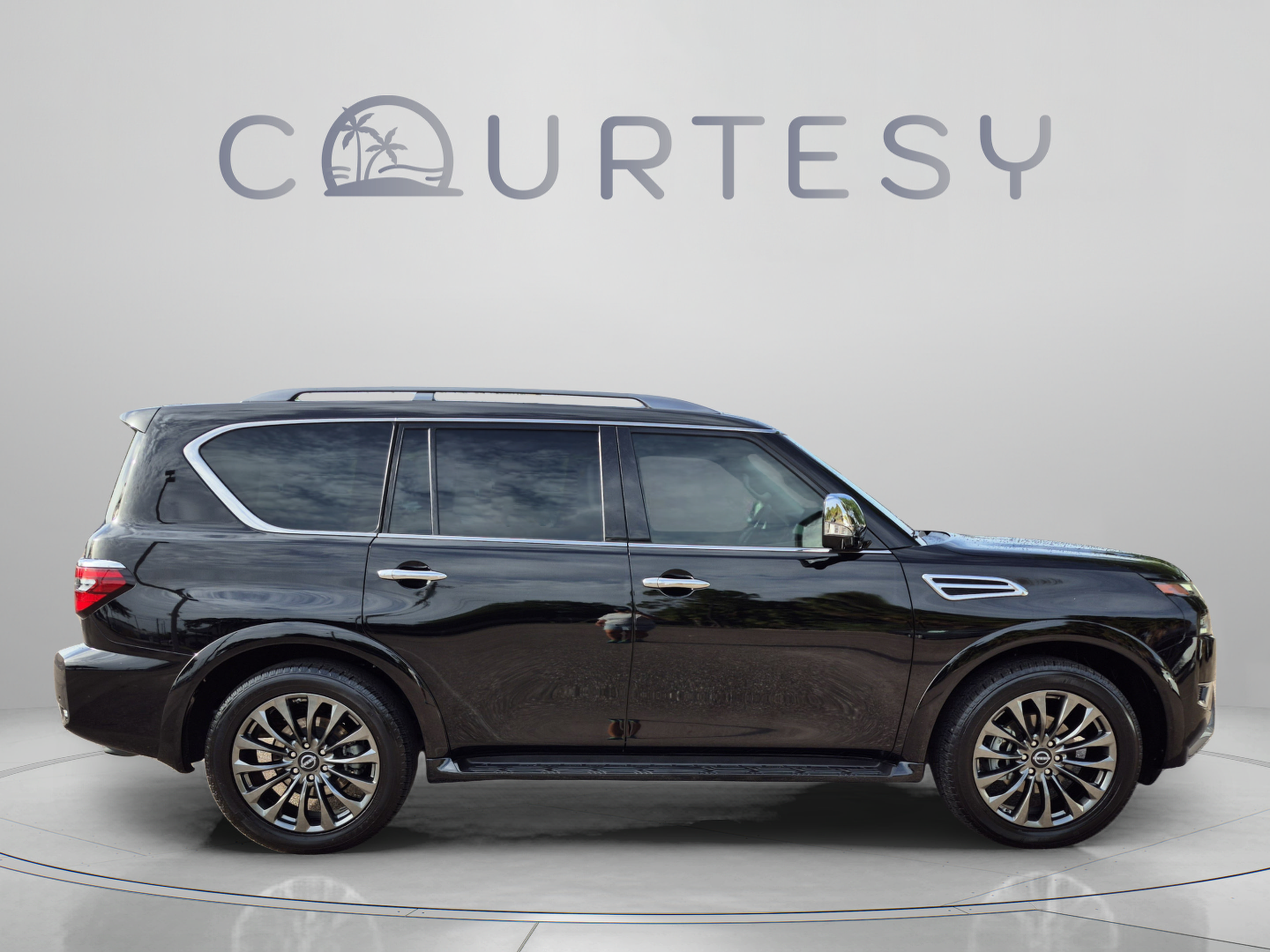 Certified 2023 Nissan Armada Platinum w/ Captain's Chairs Package RWD image 8
