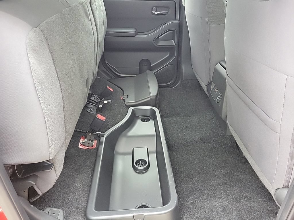 Certified 2024 Nissan Frontier SV w/ SV Convenience Package AWD/4WD image 13