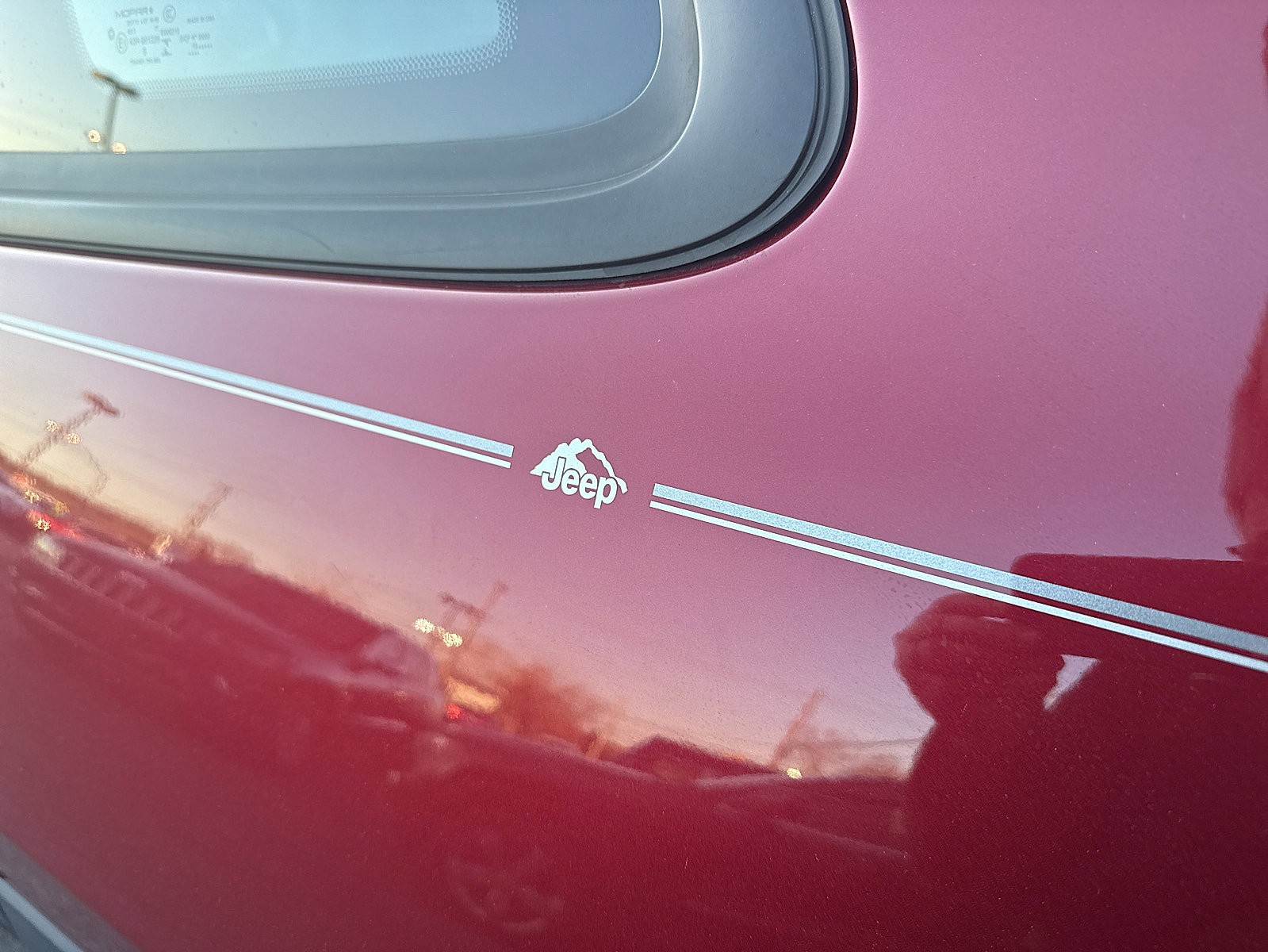 Used 2016 Jeep Cherokee Sport image 19