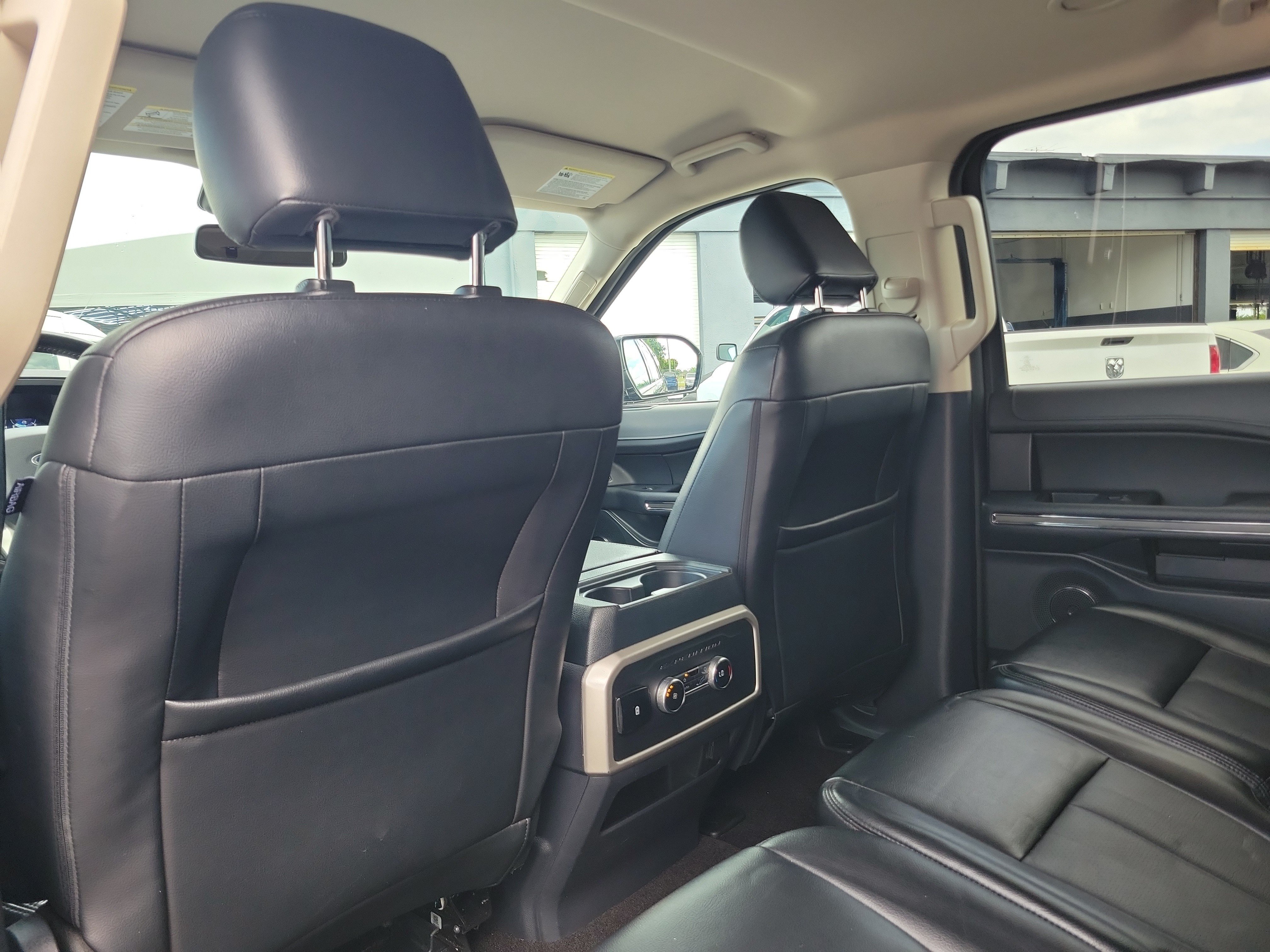 Used 2022 Ford Expedition Max XLT RWD image 15