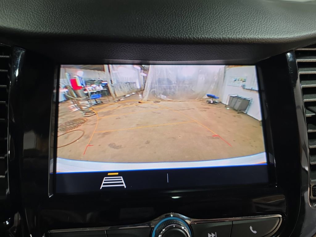 Used 2020 Chevrolet Trax LT w/ LT Convenience Package FWD image 22