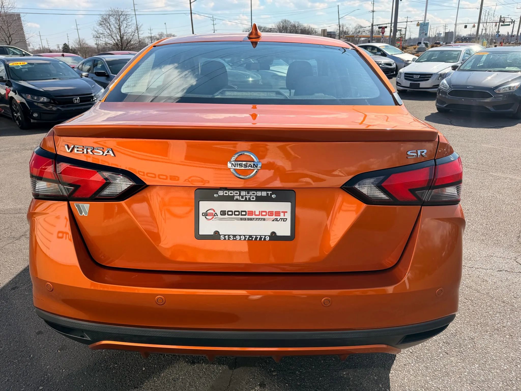 Used 2020 Nissan Versa SR w/ Lighting Package image 4