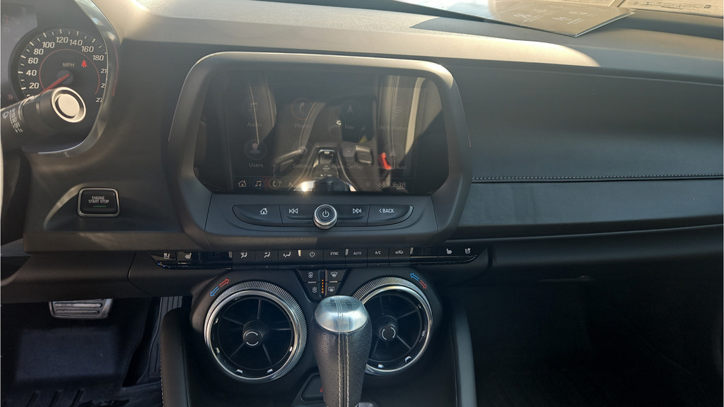 Used 2019 Chevrolet Camaro LT RWD image 14