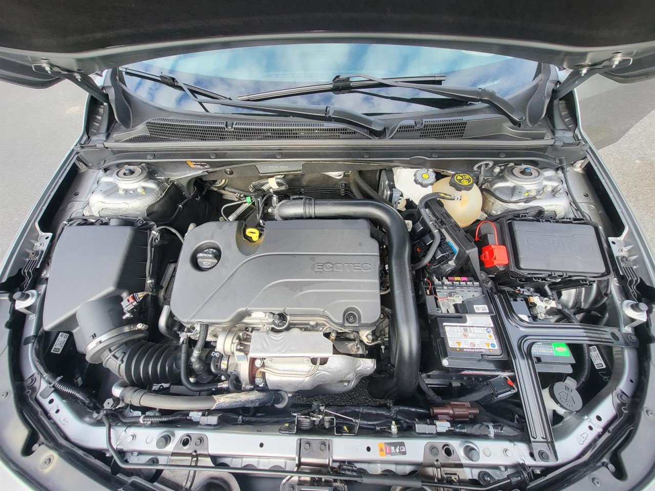 Used 2024 Chevrolet Malibu LT image 9