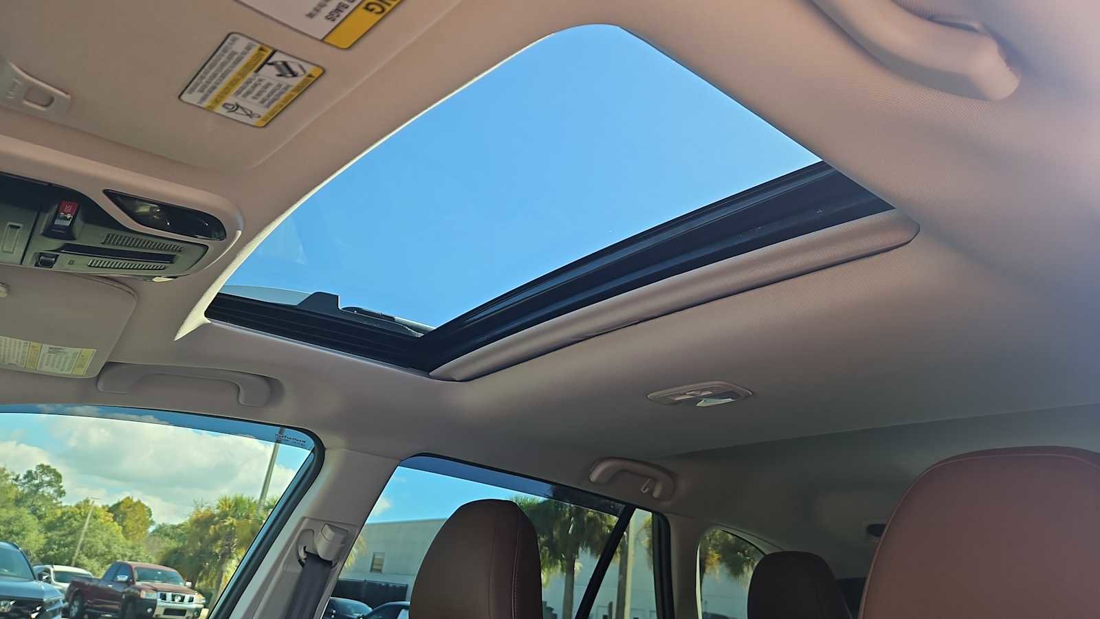 Used 2025 Subaru Outback Touring XT w/ Popular Package #2 image 16