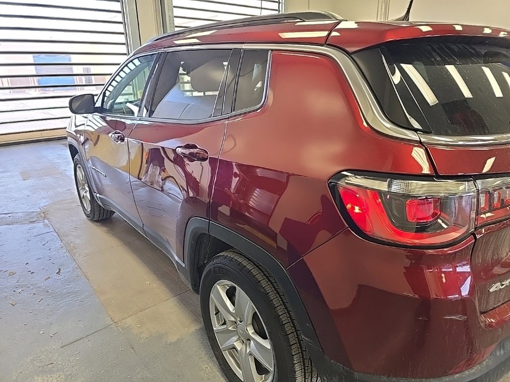 Used 2022 Jeep Compass Latitude w/ Sun and Sound Group image 3