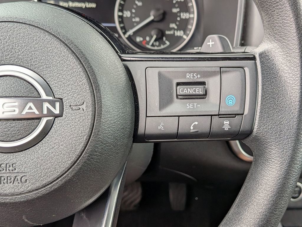 Used 2023 Nissan Rogue SV AWD/4WD image 21