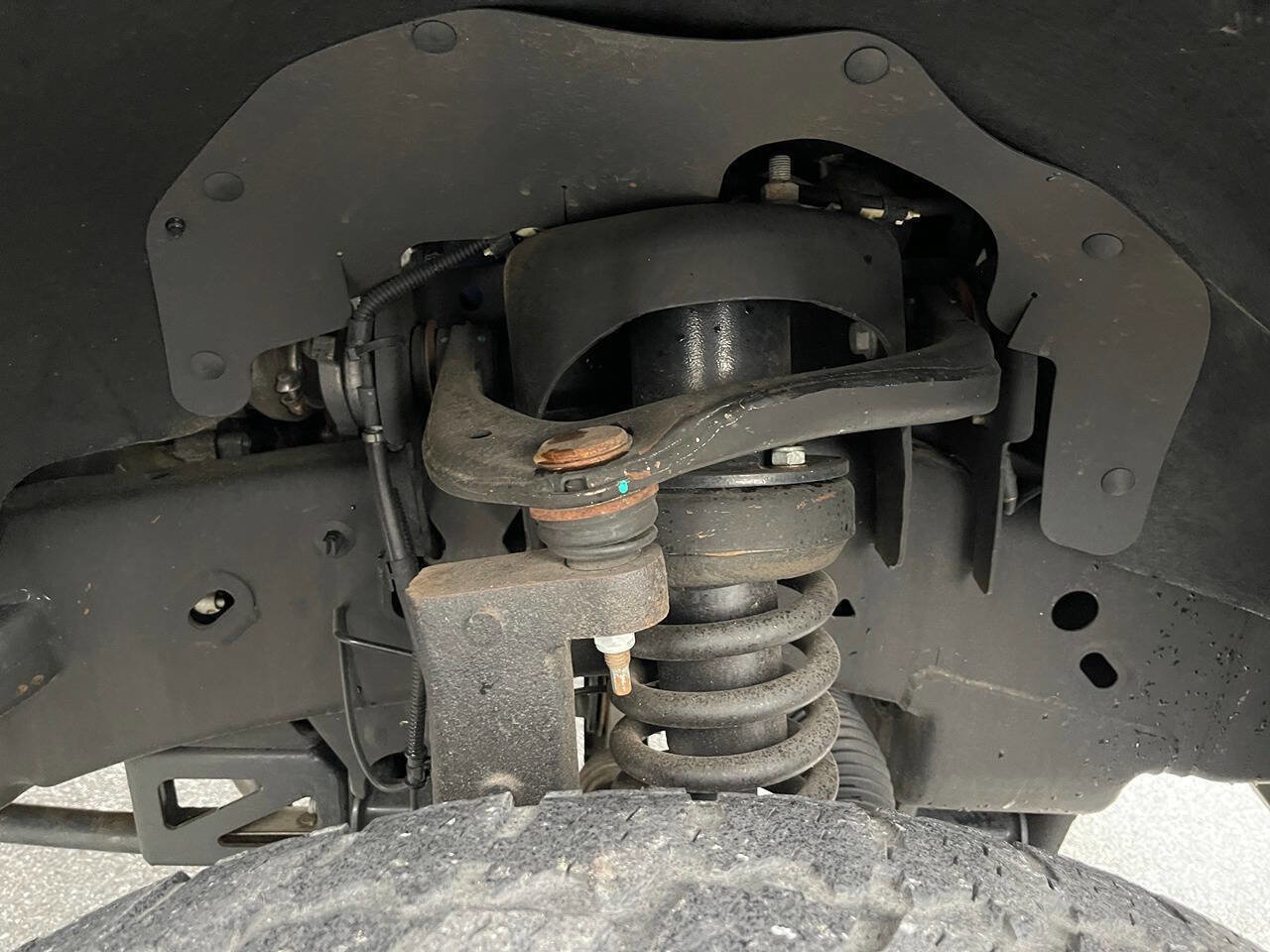 Used 2015 Ford F150 Platinum w/ Max Trailer Tow Package image 14