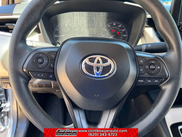 Used 2025 Toyota Corolla LE w/ Convenience Package FWD image 14
