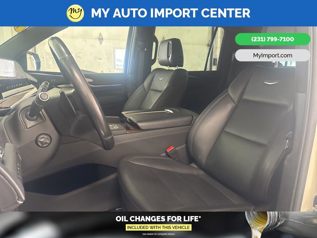 Used 2022 Cadillac Escalade ESV Luxury image 14