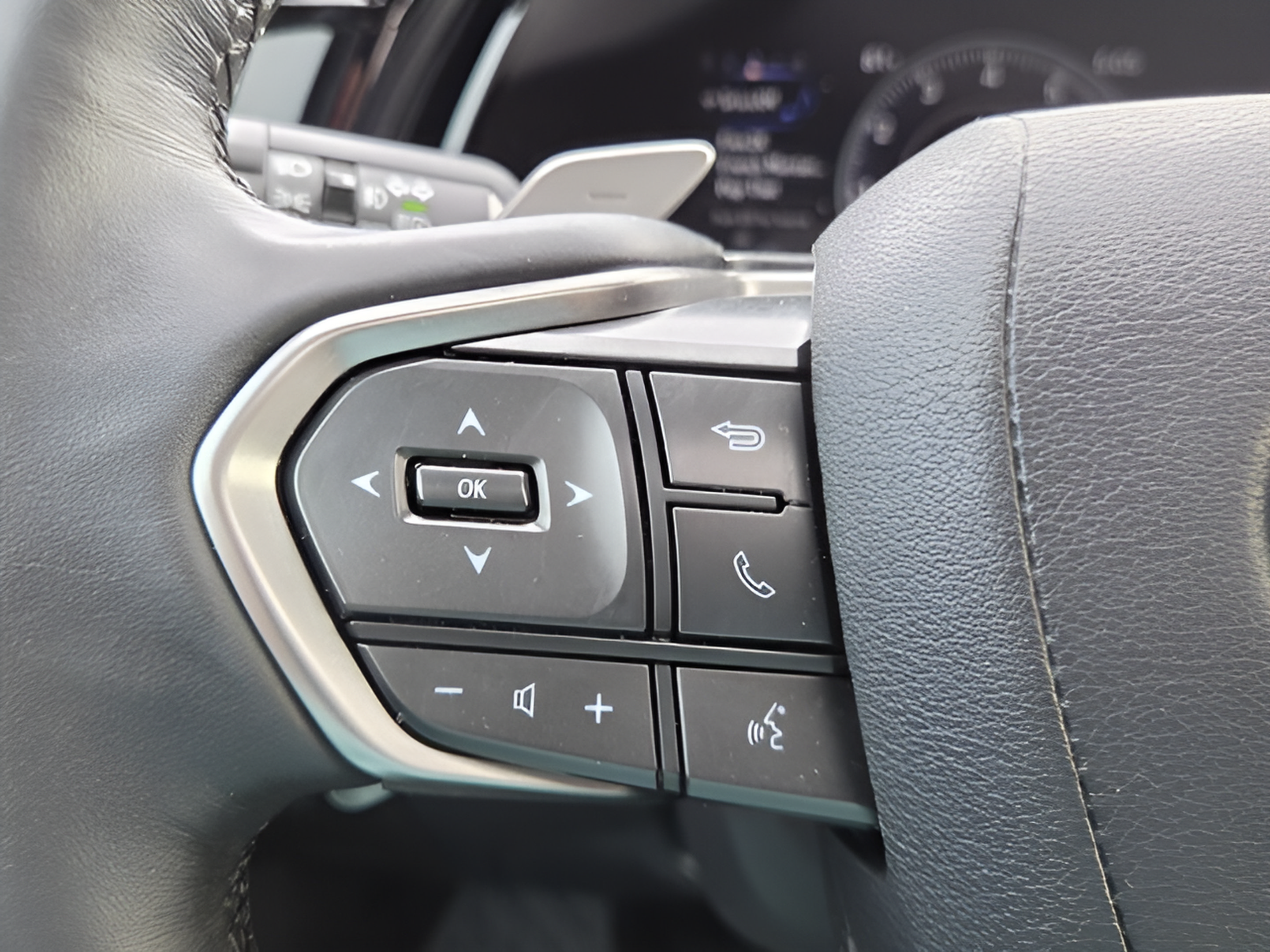 Used 2024 Lexus RX 350 Premium w/ Cold Area Package FWD image 25