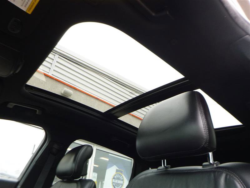 Used 2019 Lincoln Nautilus Select AWD/4WD image 17