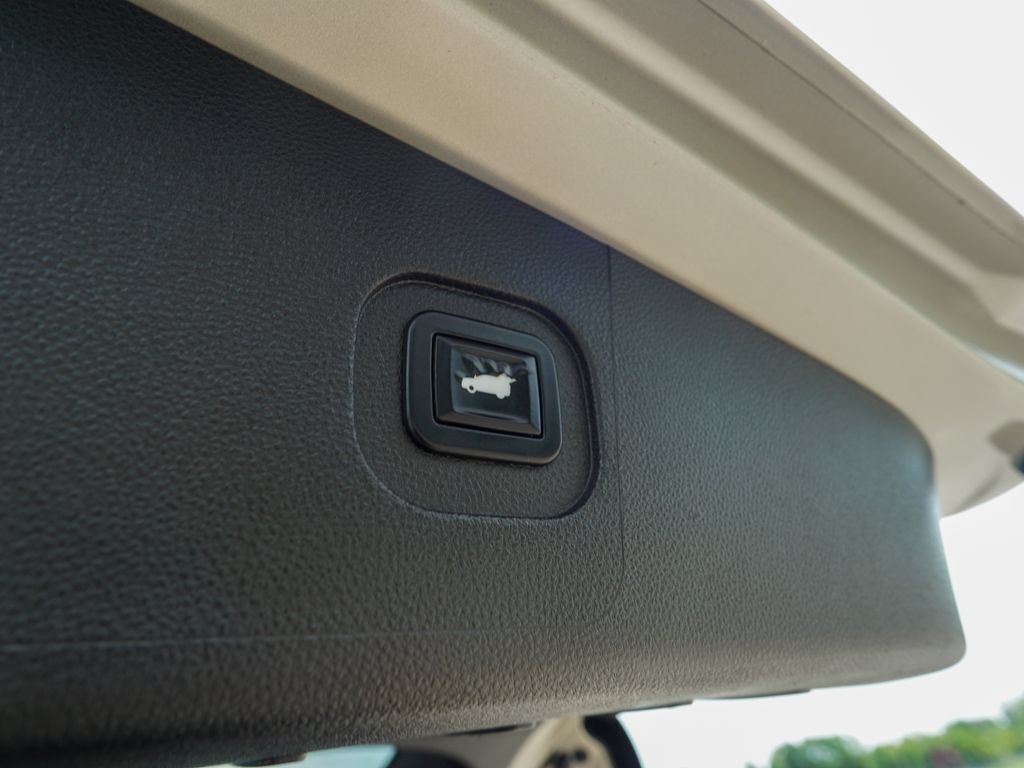 Used 2015 GMC Terrain SLT FWD image 10