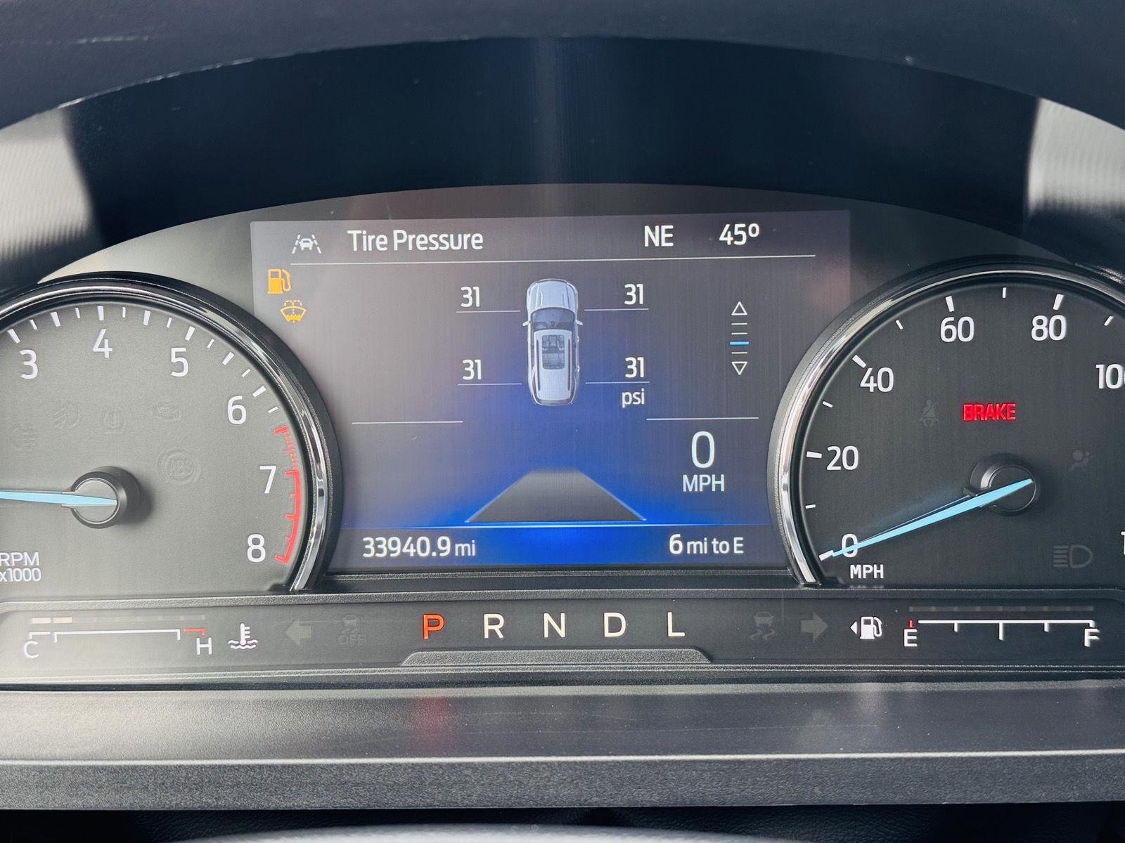 Used 2023 Ford Explorer XLT w/ Equipment Group 202A AWD/4WD image 21