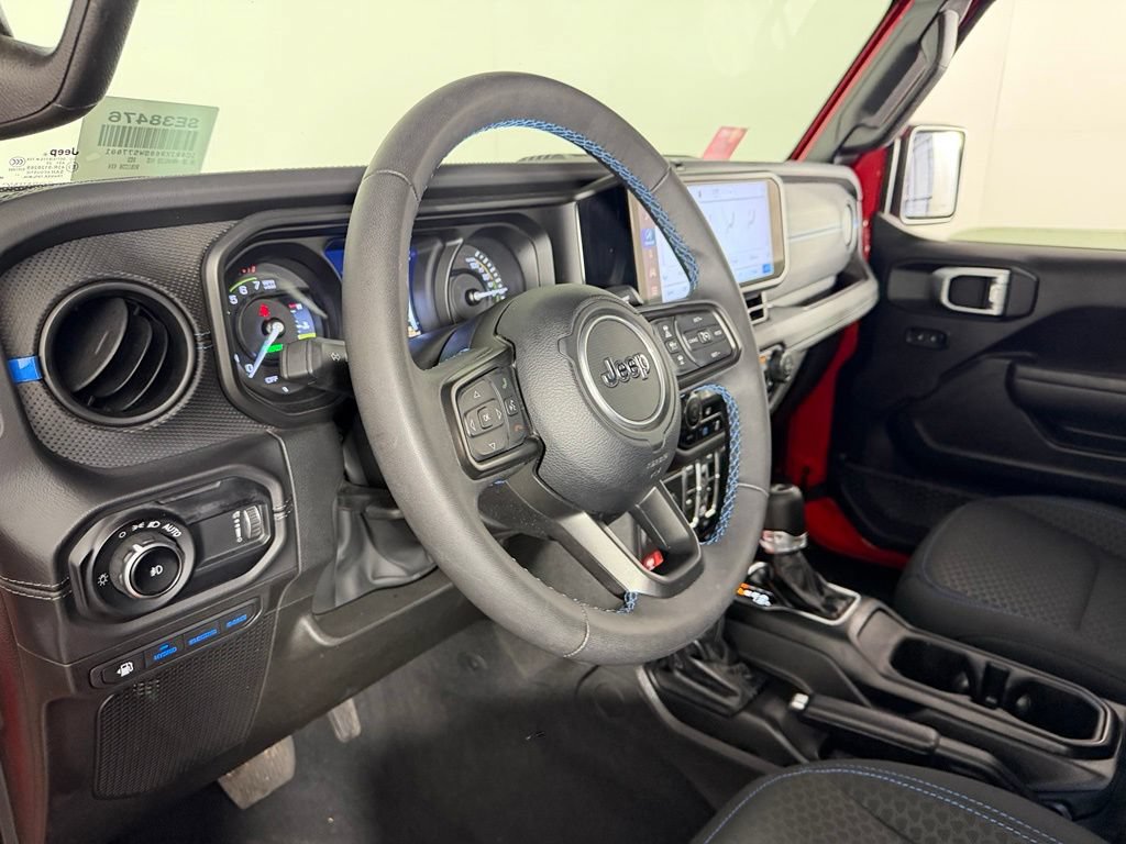 Used 2025 Jeep Wrangler Unlimited Rubicon 4xe AWD/4WD image 20