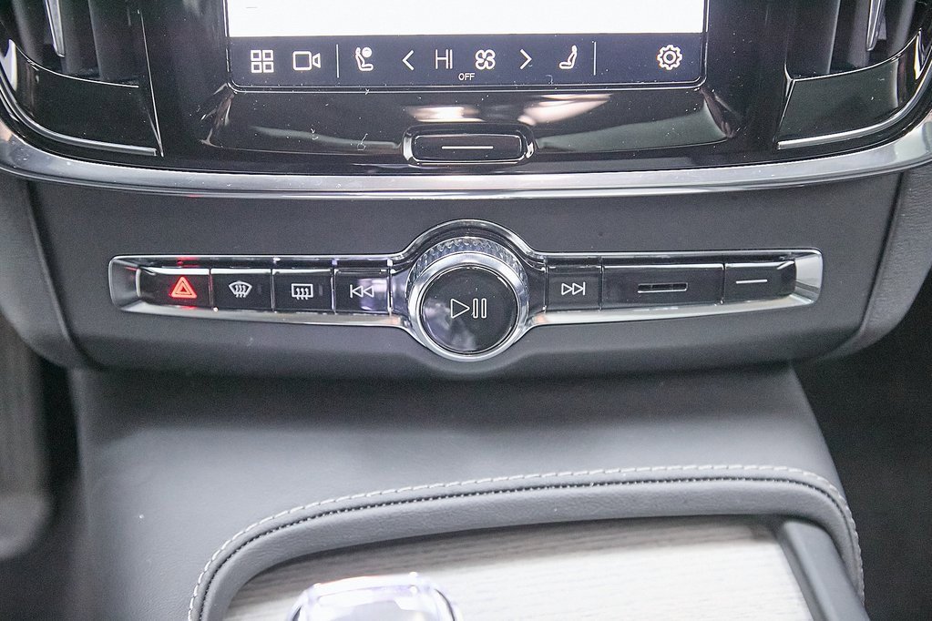 Certified 2024 Volvo V90 B6 Cross Country Ultimate image 19