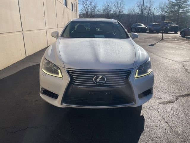 Used 2017 Lexus LS 460 AWD w/ Comfort Package image 2