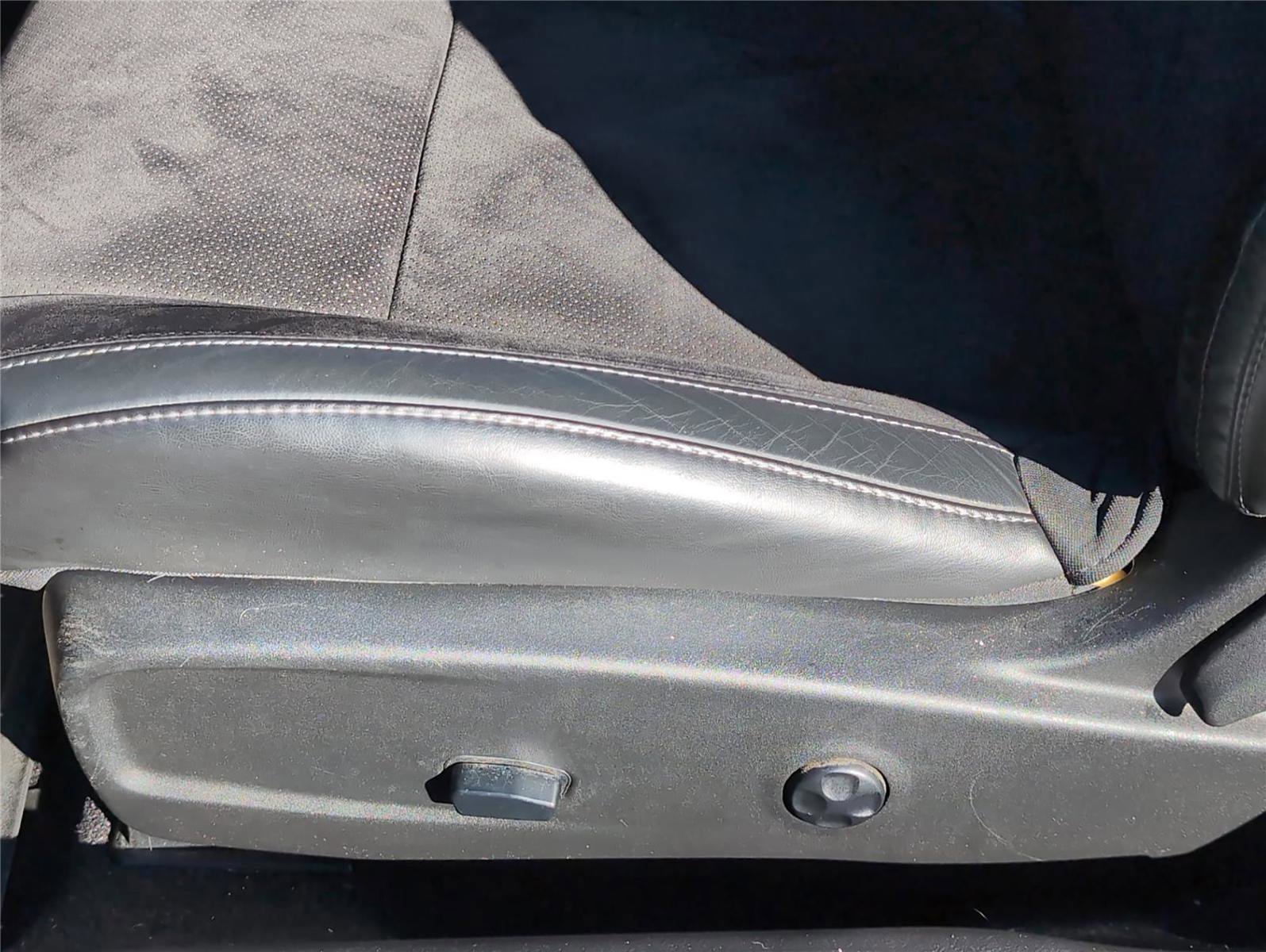 Used 2020 Dodge Challenger R/T w/ Plus Package image 14