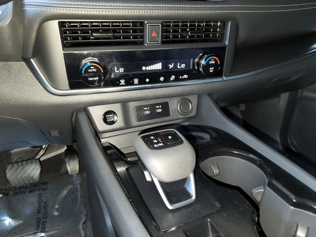Used 2026 Nissan Rogue SV FWD image 21