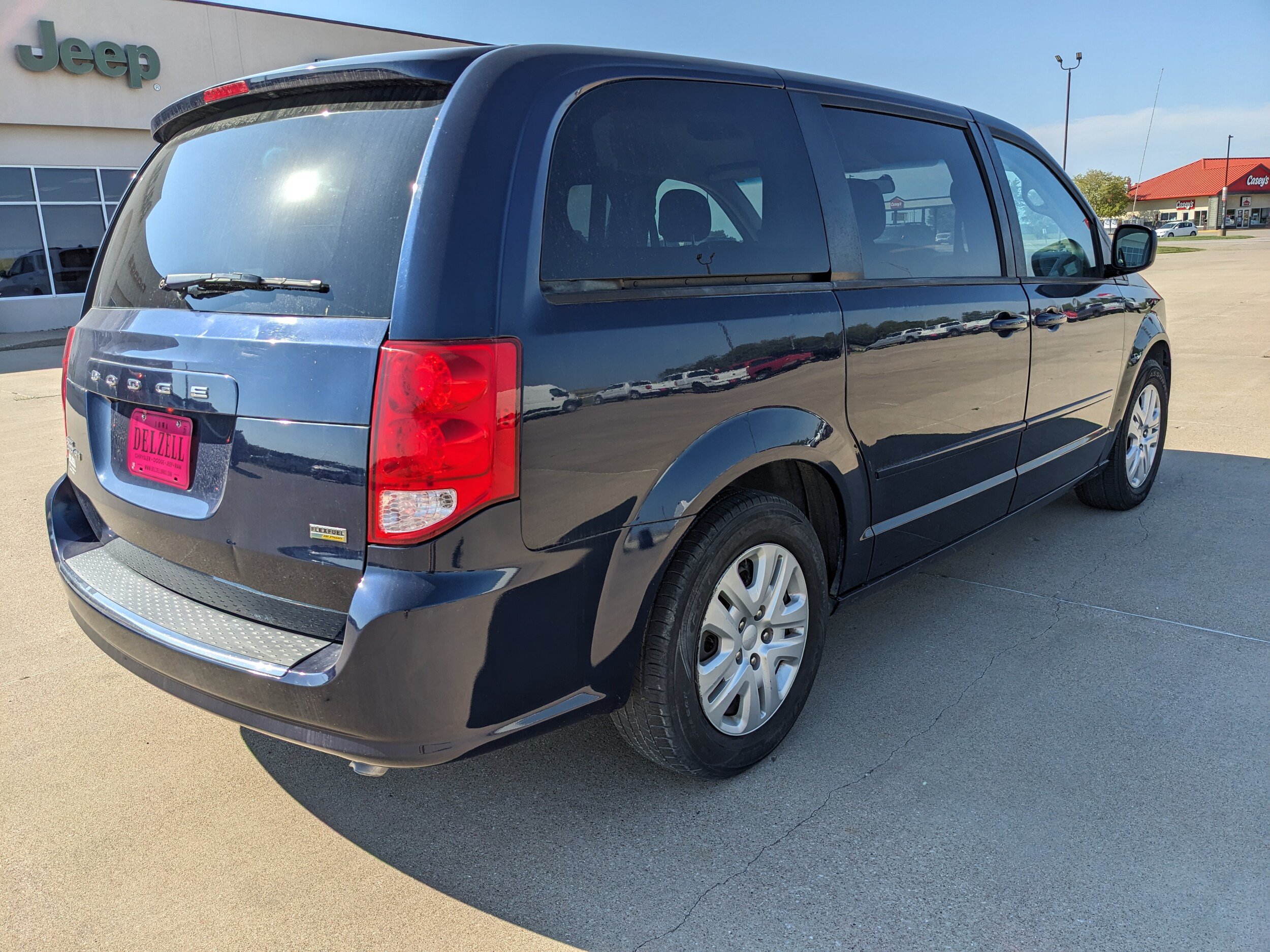 Used 2017 Dodge Grand Caravan SE w/ Power Window Group FWD image 23