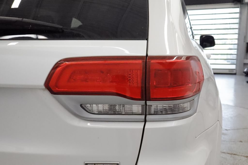 Used 2016 Jeep Grand Cherokee Summit w/ Platinum Series Group AWD/4WD image 8