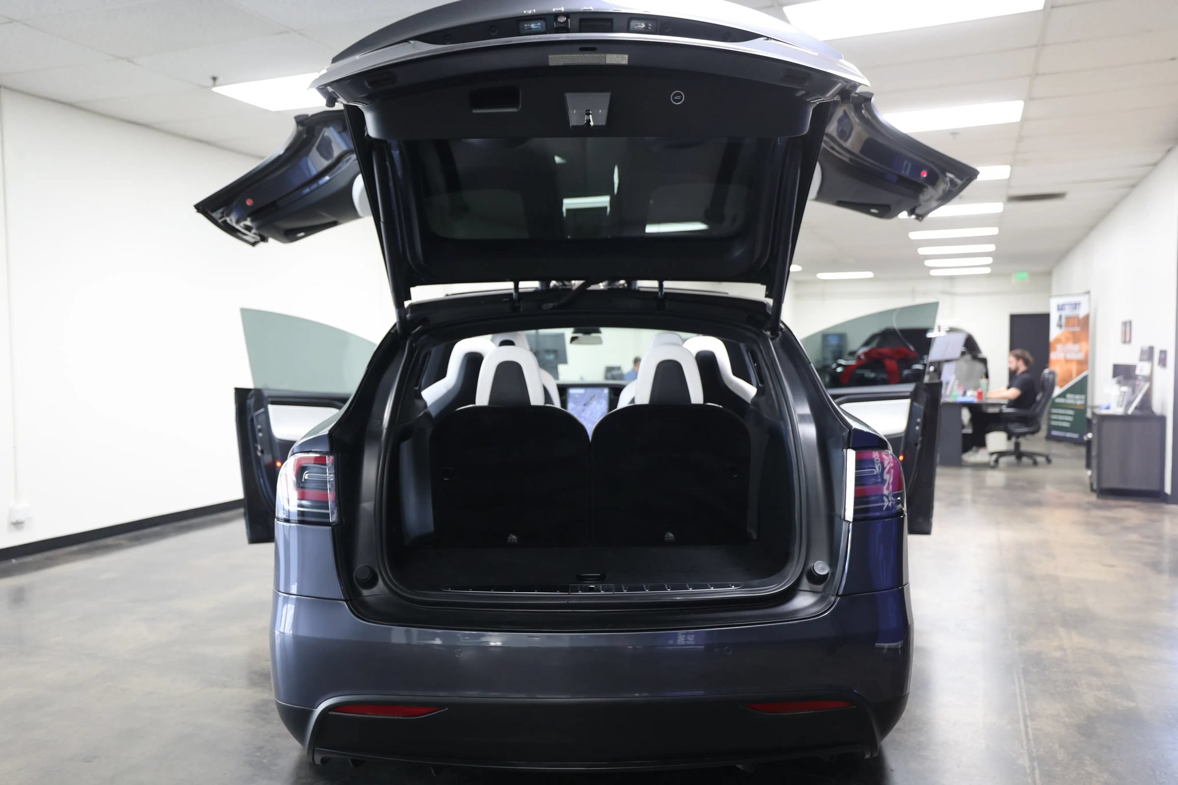 Used 2018 Tesla Model X 100D AWD/4WD image 46