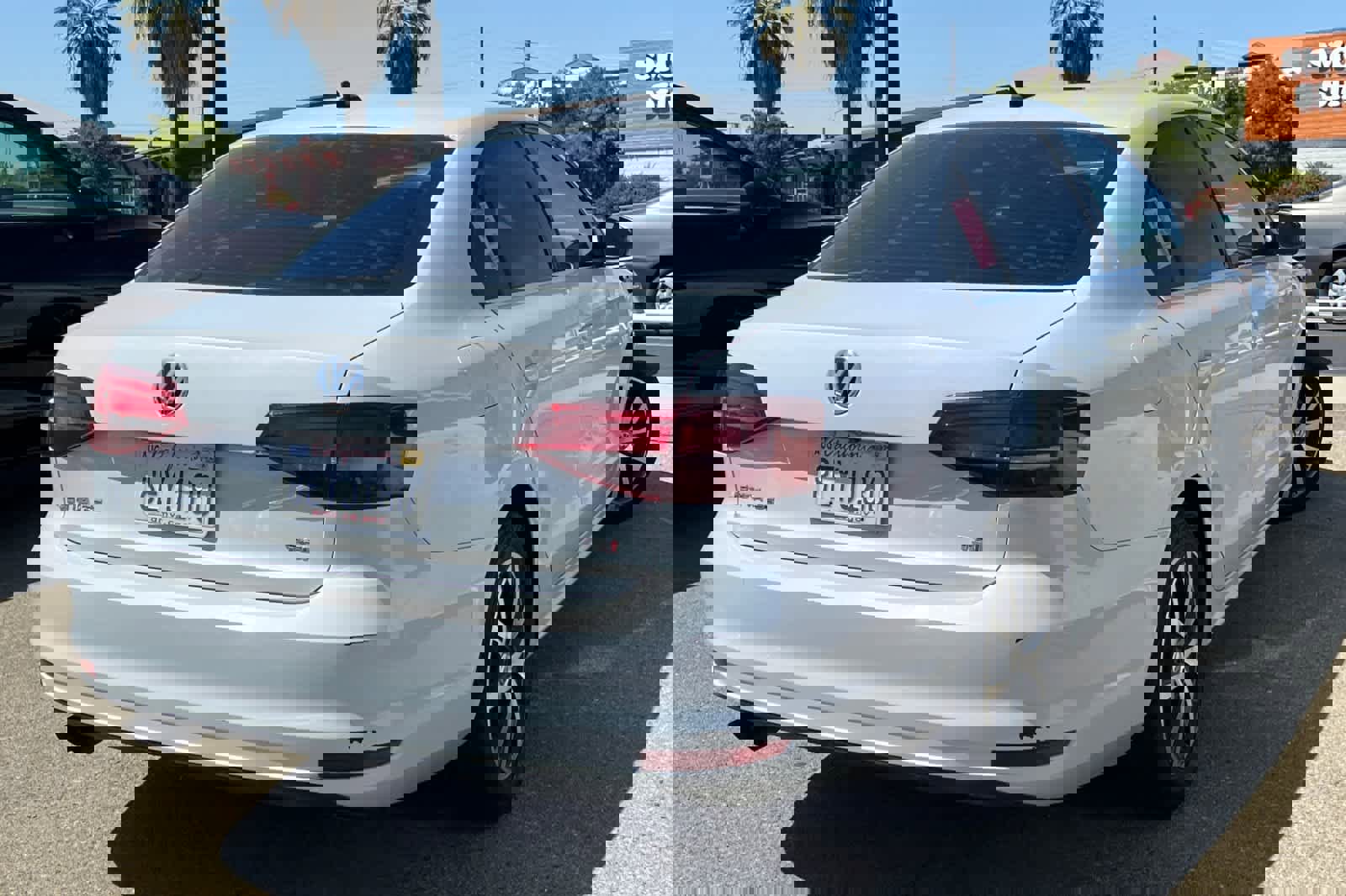 Used 2018 Volkswagen Jetta SE image 4