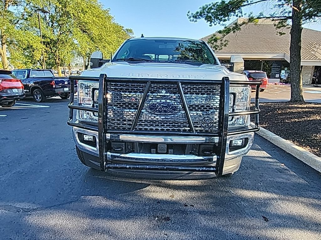 Used 2019 Ford F250 Lariat w/ Lariat Value Package AWD/4WD image 4