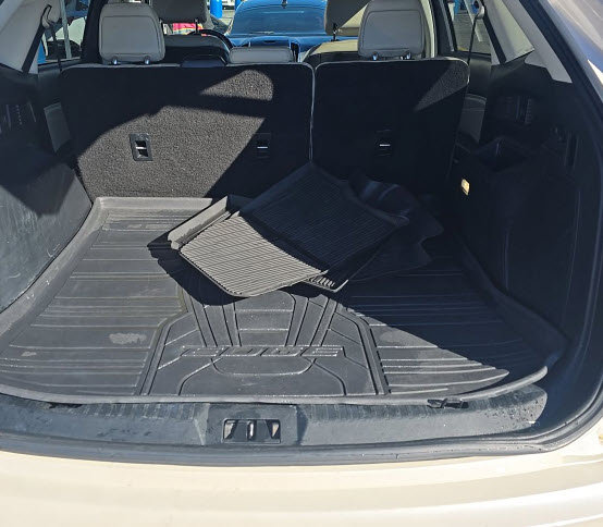 Used 2019 Ford Edge Titanium w/ Equipment Group 301A FWD image 5