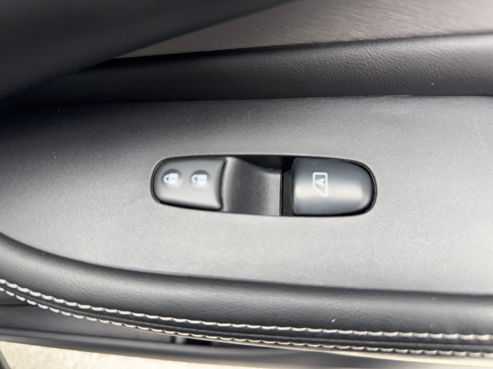 Used 2022 Nissan Murano SV FWD image 33