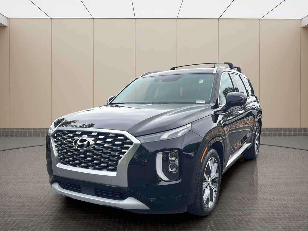 Used 2022 Hyundai Palisade Limited w/ Winter Package