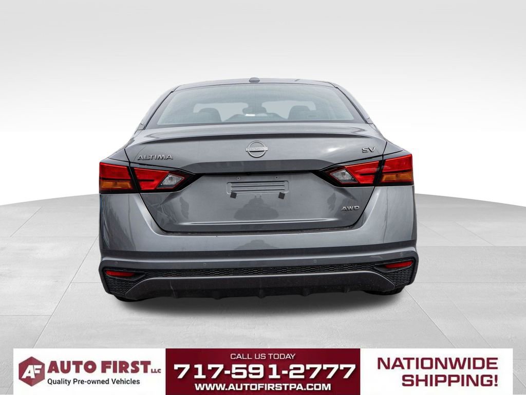 Used 2024 Nissan Altima 2.5 SV image 4
