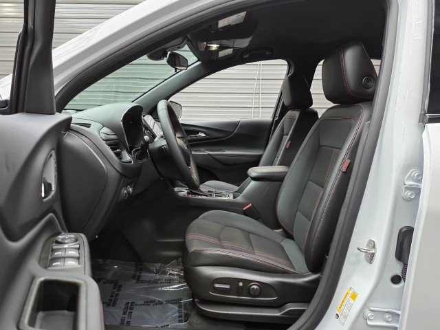 Used 2023 Chevrolet Equinox RS FWD image 14