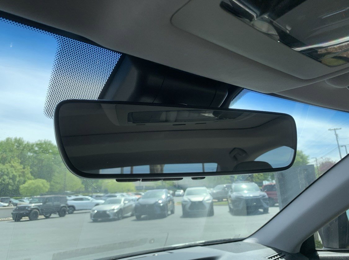 Used 2016 Lexus ES 350 w/ Luxury Package w/Wood Trim image 27