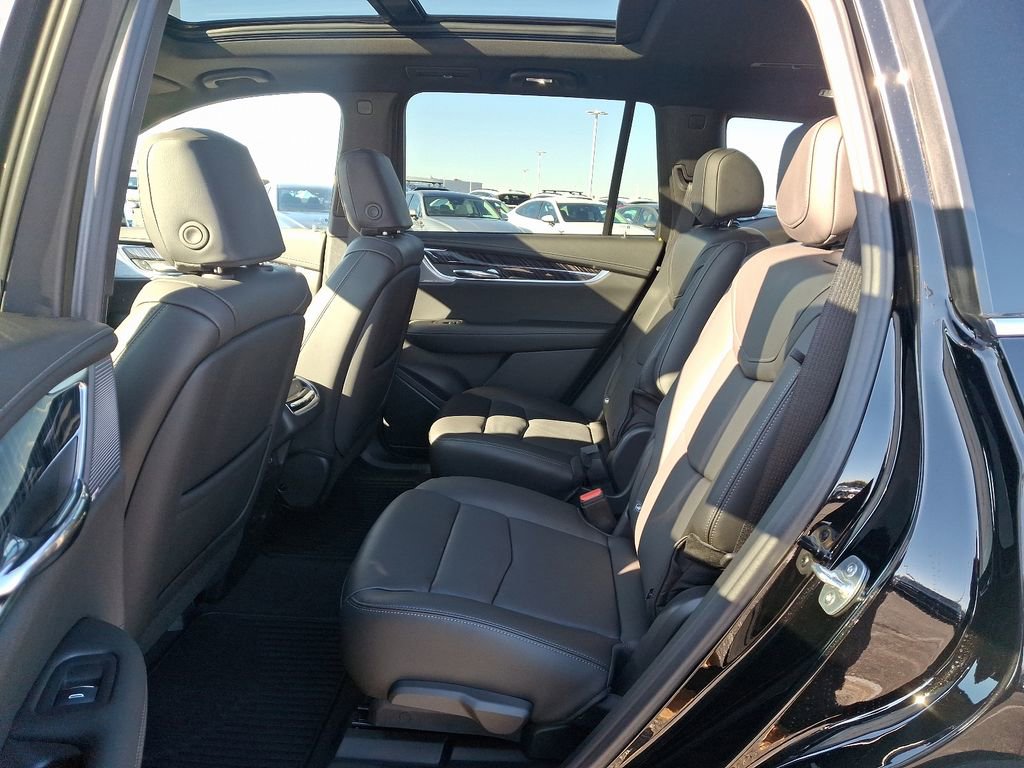 New 2025 Cadillac XT6 Premium Luxury w/ Technology Package image 5
