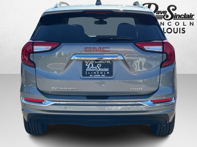 Used 2023 GMC Terrain Denali w/ LPO, Floor Liner Package AWD/4WD image 4