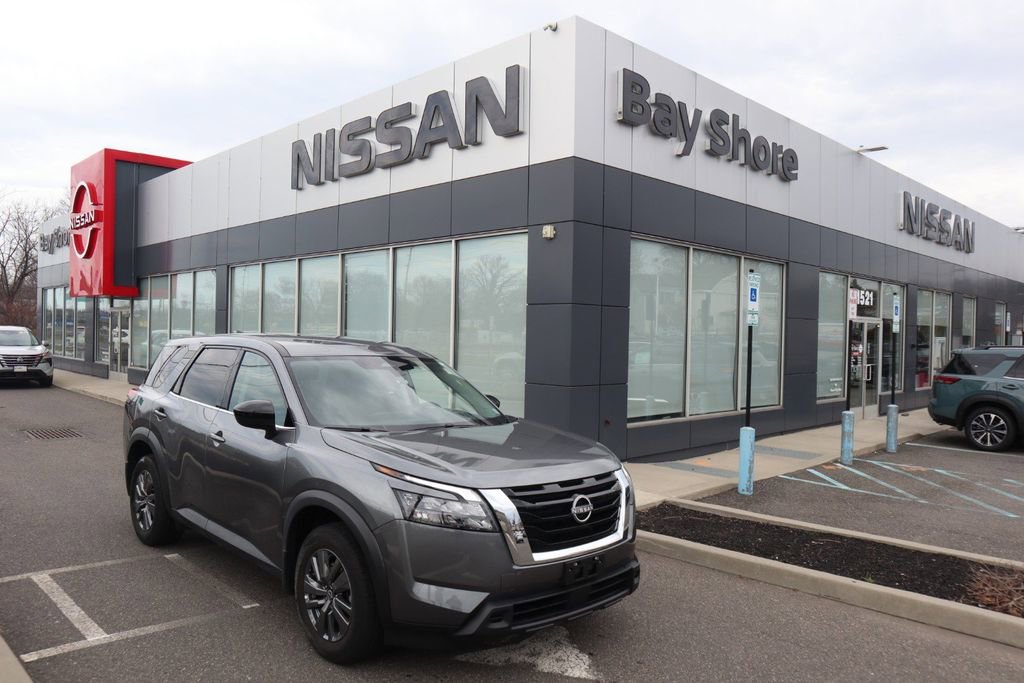Certified 2024 Nissan Pathfinder S