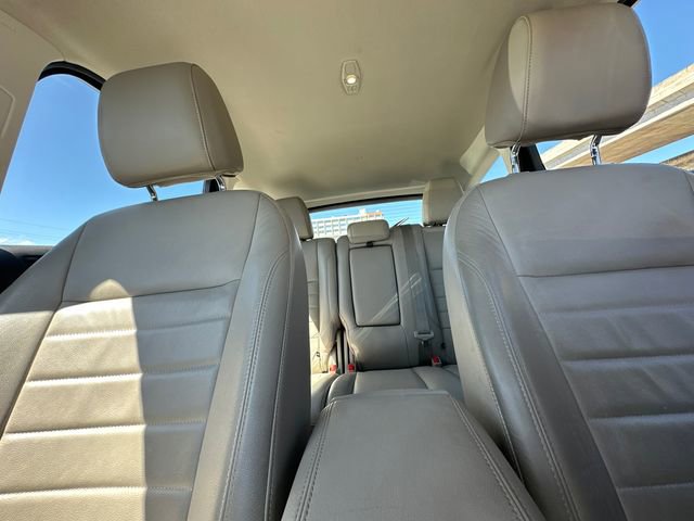 Used 2013 Ford C-MAX SEL FWD image 12