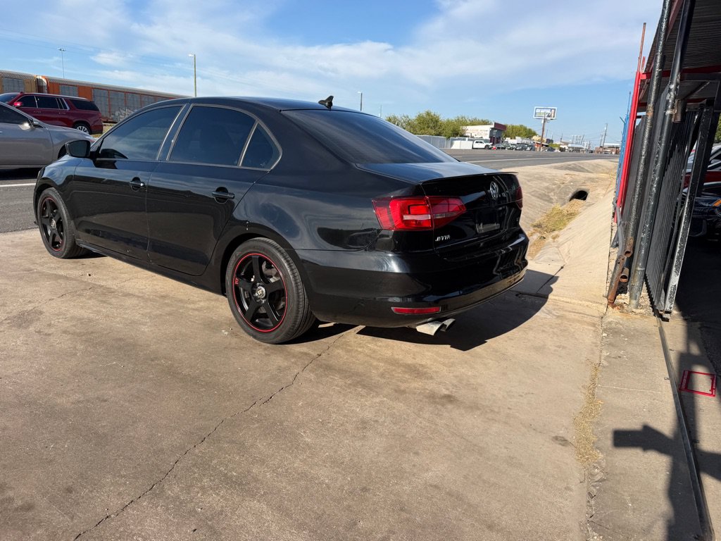 Used 2015 Volkswagen Jetta Sport FWD image 13
