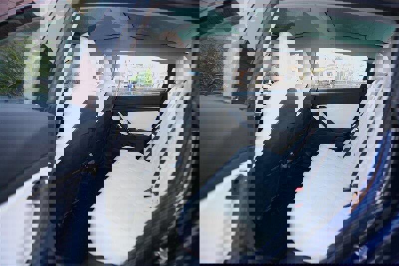 Used 2018 Tesla Model 3 Long Range image 12