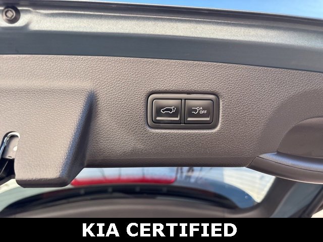 Certified 2023 Kia Carnival SX Prestige image 39