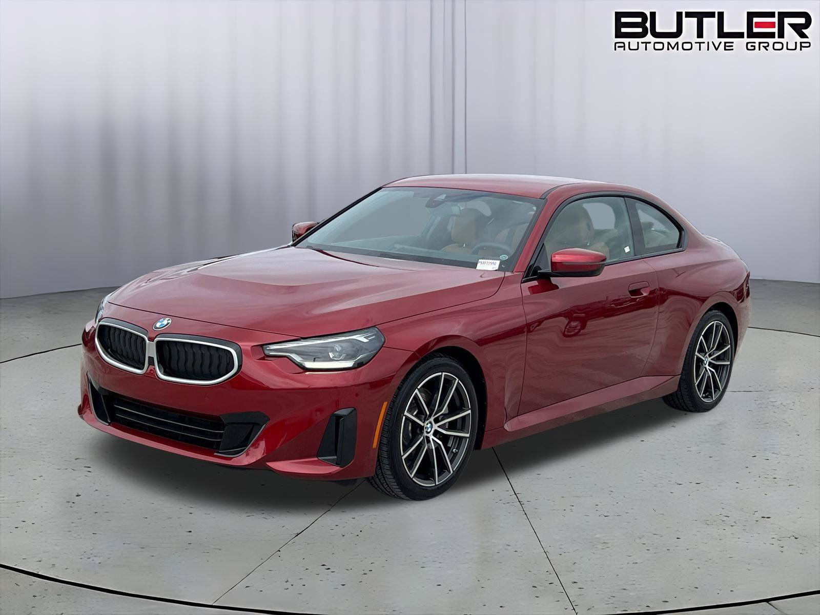Used 2025 BMW 230i Coupe RWD image 1