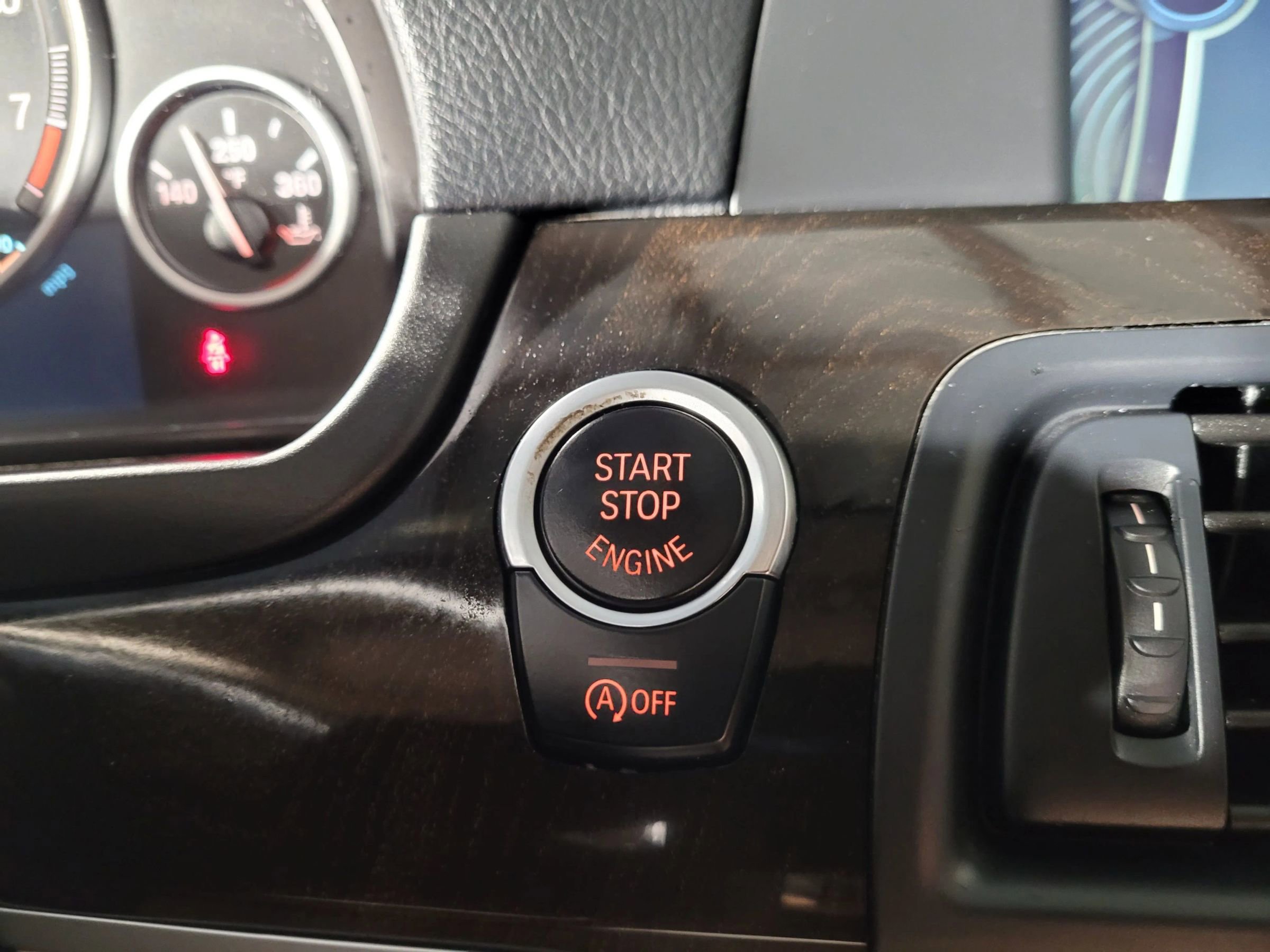 Used 2012 BMW 528i Sedan image 41